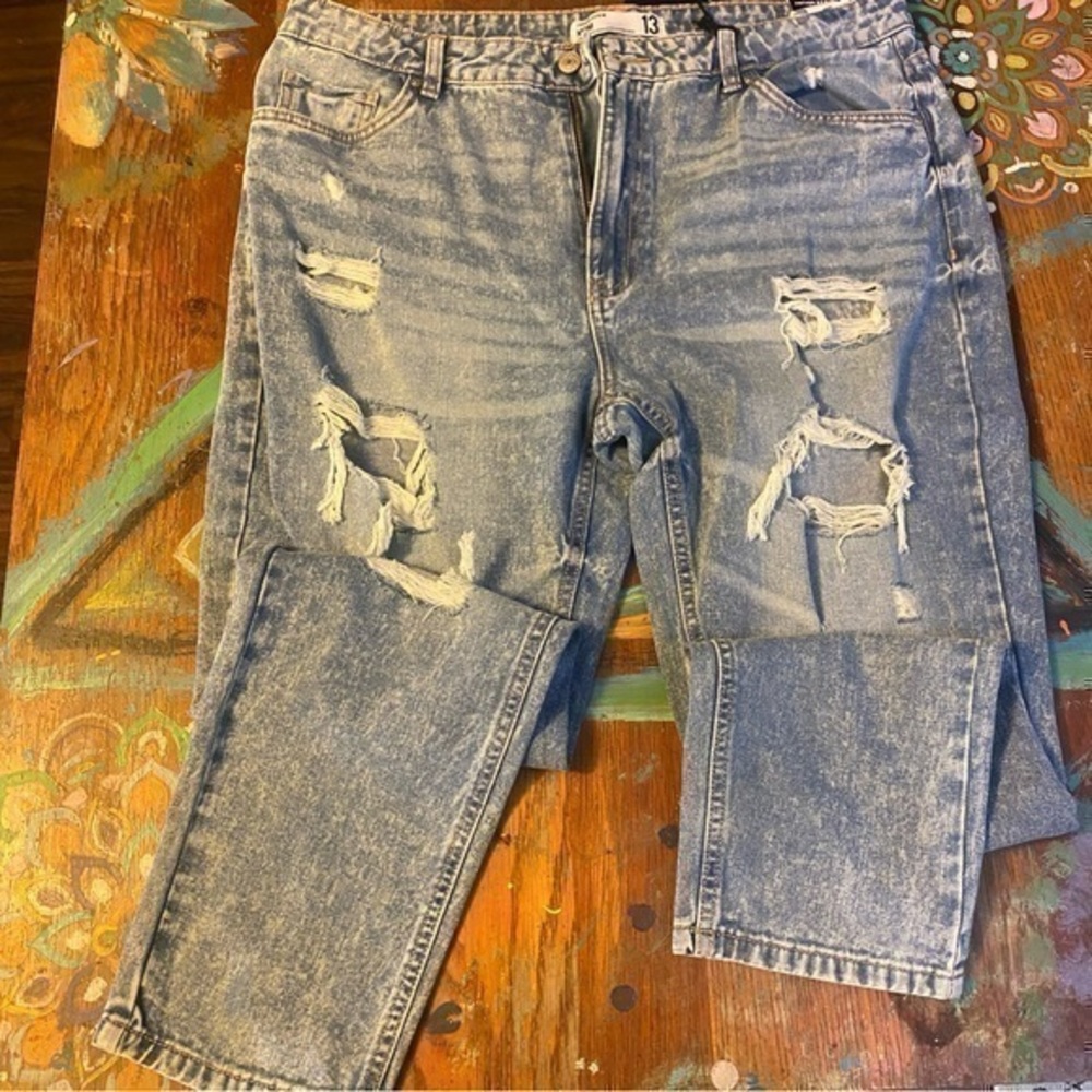 NWT Really Cute Refuge Denim Women Mom Relaxed High Rise Distressed Jeans